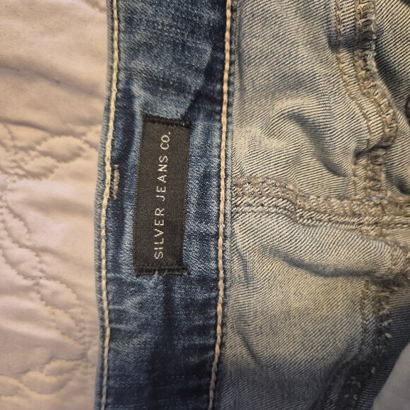 NEW Stitchfix Curvy Capri Silver Jeans Co - Picture 3 of 8